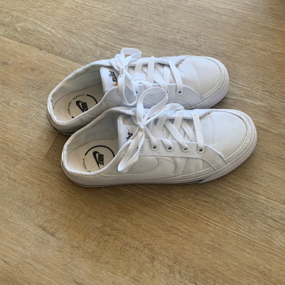 Nike slide sneakers size 6 worn once